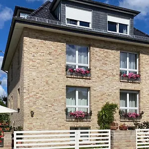  Apartment Caroline